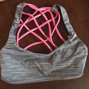 Lululemon sports bra